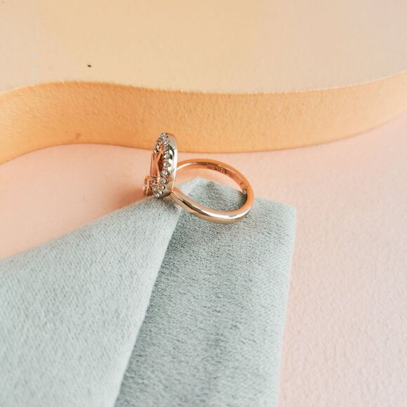 Michael Kors - Monogram Logo and Crystal Rose Gold open ring size 8 - NEW - Picture 3 of 4